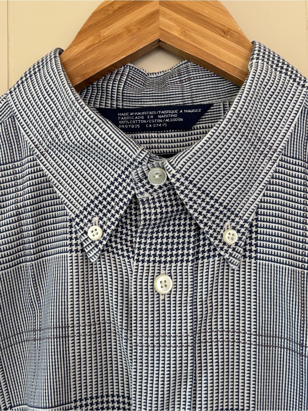 Nautica Navy and White Plaid  Button-Down Shirt Size Medium